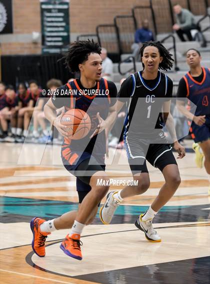 Thumbnail 3 in Roosevelt vs. O'Connor (Hoophall West - Nike TOC) photogallery.