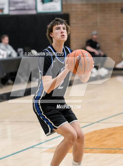Thumbnail 1 in Roosevelt vs. O'Connor (Hoophall West - Nike TOC) photogallery.
