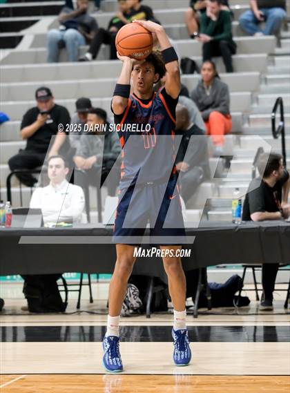 Thumbnail 2 in Roosevelt vs. O'Connor (Hoophall West - Nike TOC) photogallery.