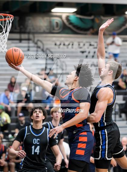 Thumbnail 3 in Roosevelt vs. O'Connor (Hoophall West - Nike TOC) photogallery.