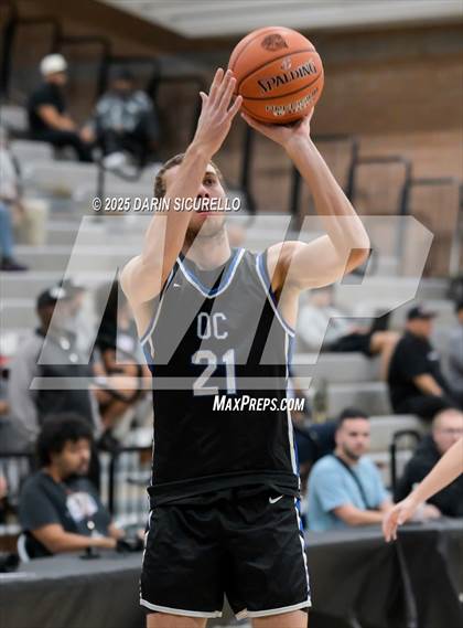 Thumbnail 1 in Roosevelt vs. O'Connor (Hoophall West - Nike TOC) photogallery.