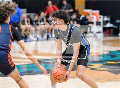 Thumbnail 2 in Roosevelt vs. O'Connor (Hoophall West - Nike TOC) photogallery.