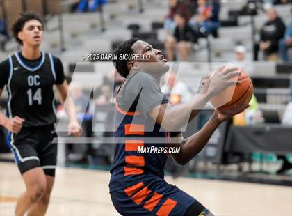 Thumbnail 3 in Roosevelt vs. O'Connor (Hoophall West - Nike TOC) photogallery.