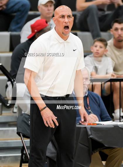 Thumbnail 2 in Roosevelt vs. O'Connor (Hoophall West - Nike TOC) photogallery.