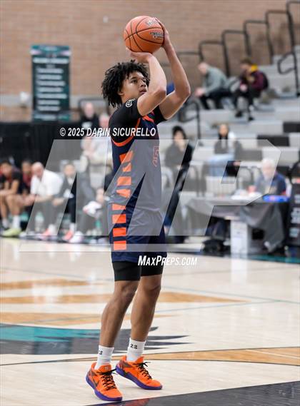Thumbnail 2 in Roosevelt vs. O'Connor (Hoophall West - Nike TOC) photogallery.