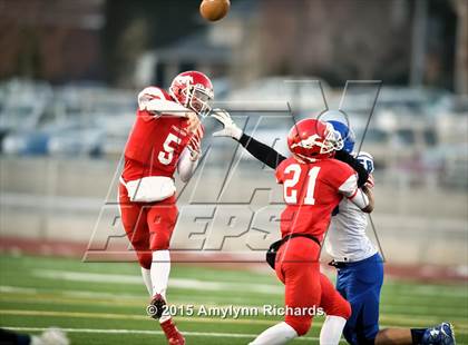 Thumbnail 2 in Sedro-Woolley vs. Prosser (WIAA 2A Semifinal) photogallery.