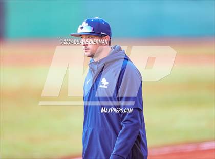 Thumbnail 3 in Lewisburg vs. North Broward Prep photogallery.