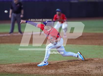 Thumbnail 3 in Lewisburg vs. North Broward Prep photogallery.