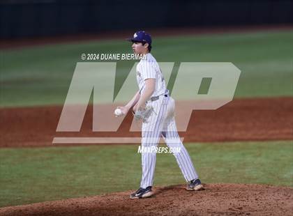 Thumbnail 3 in Lewisburg vs. North Broward Prep photogallery.