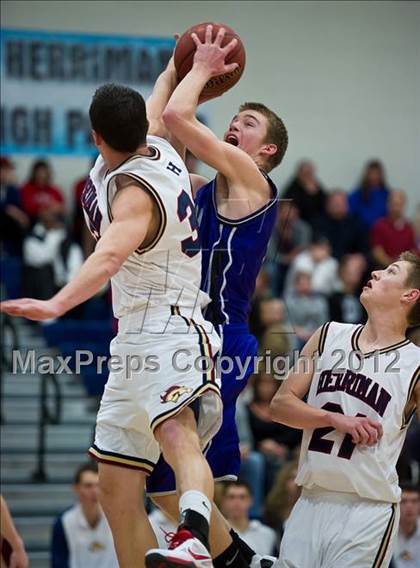 Thumbnail 3 in Riverton @ Herriman photogallery.