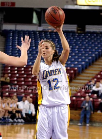 Thumbnail 2 in Modesto Christian vs. Linden (CIF SJS D4 Final) photogallery.