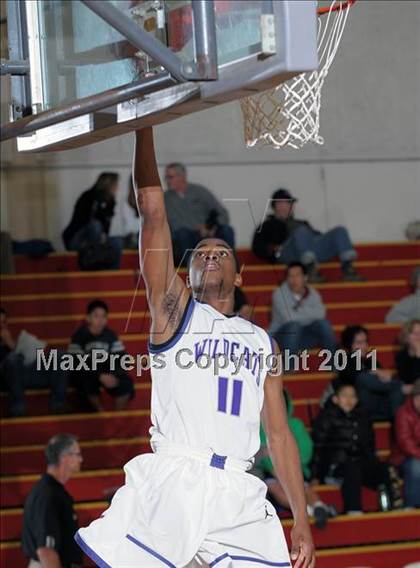 Thumbnail 1 in El Cerrito vs. Franklin (Father Kelly Tribute) photogallery.