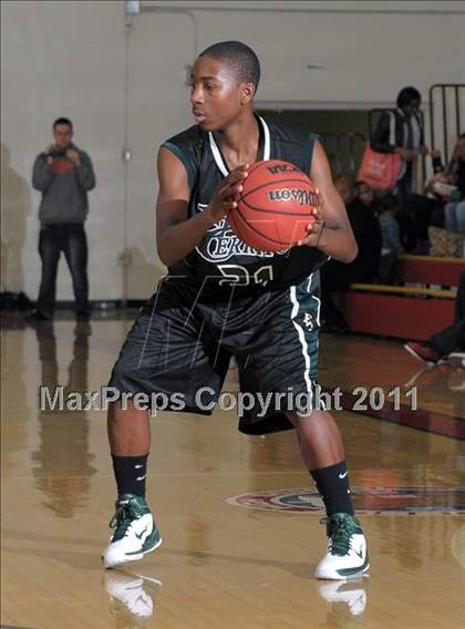 Thumbnail 3 in El Cerrito vs. Franklin (Father Kelly Tribute) photogallery.