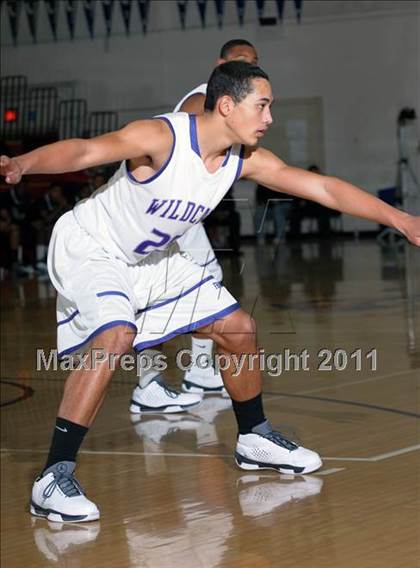 Thumbnail 1 in El Cerrito vs. Franklin (Father Kelly Tribute) photogallery.