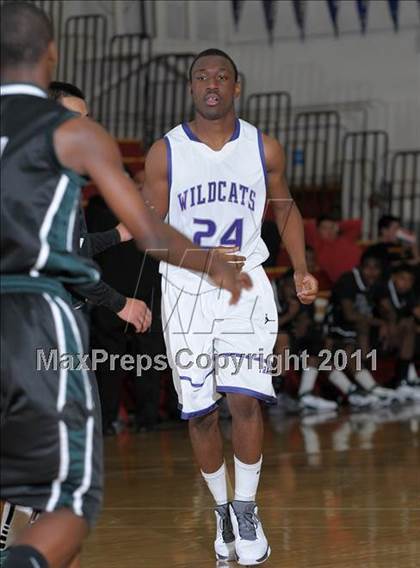 Thumbnail 2 in El Cerrito vs. Franklin (Father Kelly Tribute) photogallery.