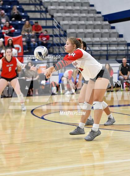 Thumbnail 2 in Burkburnett vs Glen Rose (UIL 4A Bi-District Playoff) photogallery.