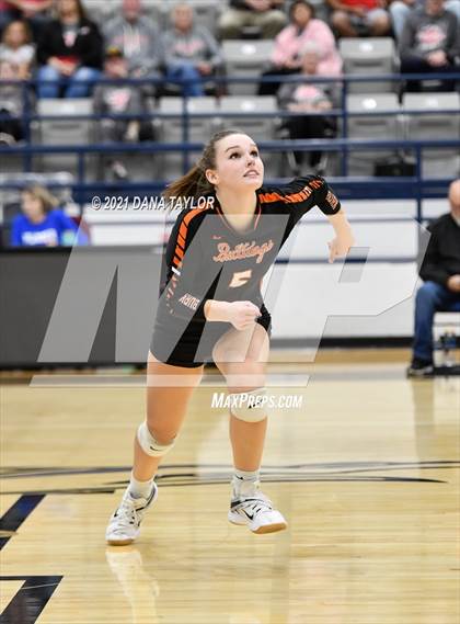 Thumbnail 3 in Burkburnett vs Glen Rose (UIL 4A Bi-District Playoff) photogallery.