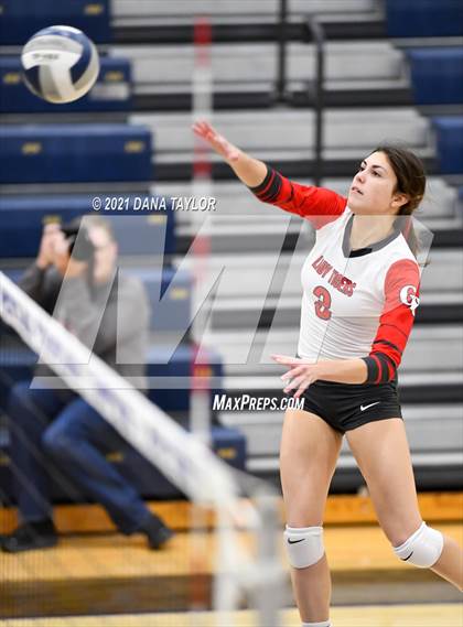 Thumbnail 2 in Burkburnett vs Glen Rose (UIL 4A Bi-District Playoff) photogallery.