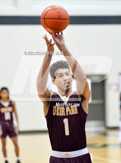Thumbnail 3 in Cypress Park vs Deer Park photogallery.