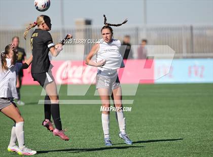 Thumbnail 2 in Mountain Ridge vs. Lone Peak (UHSAA 6A Semi Final) photogallery.