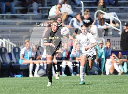 Thumbnail 3 in Mountain Ridge vs. Lone Peak (UHSAA 6A Semi Final) photogallery.