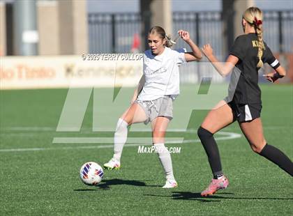 Thumbnail 3 in Mountain Ridge vs. Lone Peak (UHSAA 6A Semi Final) photogallery.