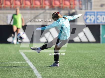 Thumbnail 3 in Mountain Ridge vs. Lone Peak (UHSAA 6A Semi Final) photogallery.