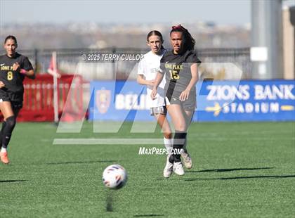 Thumbnail 1 in Mountain Ridge vs. Lone Peak (UHSAA 6A Semi Final) photogallery.