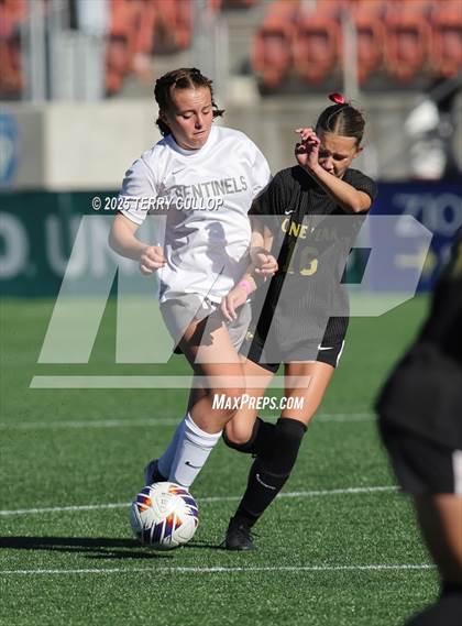Thumbnail 2 in Mountain Ridge vs. Lone Peak (UHSAA 6A Semi Final) photogallery.