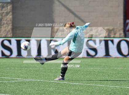 Thumbnail 3 in Mountain Ridge vs. Lone Peak (UHSAA 6A Semi Final) photogallery.