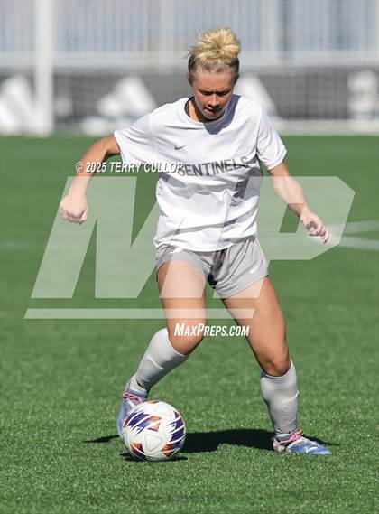 Thumbnail 3 in Mountain Ridge vs. Lone Peak (UHSAA 6A Semi Final) photogallery.