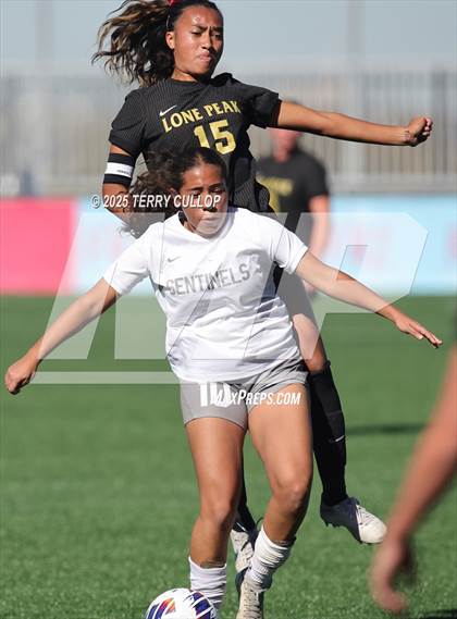 Thumbnail 3 in Mountain Ridge vs. Lone Peak (UHSAA 6A Semi Final) photogallery.