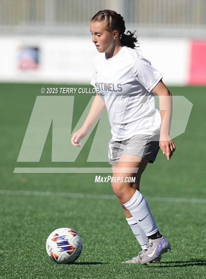 Thumbnail 3 in Mountain Ridge vs. Lone Peak (UHSAA 6A Semi Final) photogallery.