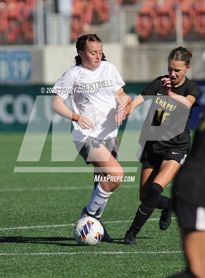 Thumbnail 1 in Mountain Ridge vs. Lone Peak (UHSAA 6A Semi Final) photogallery.