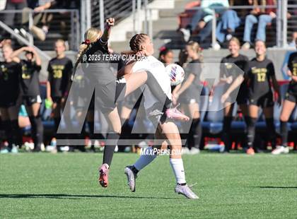 Thumbnail 2 in Mountain Ridge vs. Lone Peak (UHSAA 6A Semi Final) photogallery.