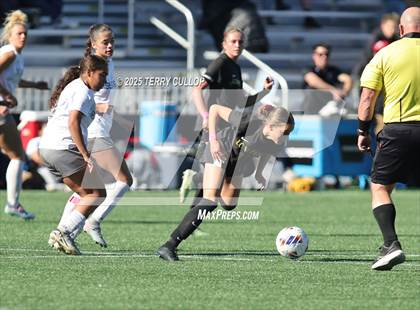 Thumbnail 2 in Mountain Ridge vs. Lone Peak (UHSAA 6A Semi Final) photogallery.