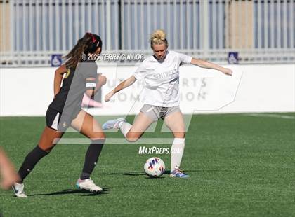 Thumbnail 3 in Mountain Ridge vs. Lone Peak (UHSAA 6A Semi Final) photogallery.
