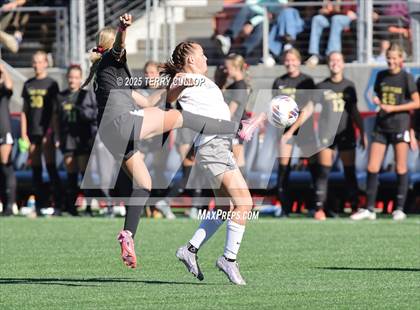 Thumbnail 3 in Mountain Ridge vs. Lone Peak (UHSAA 6A Semi Final) photogallery.