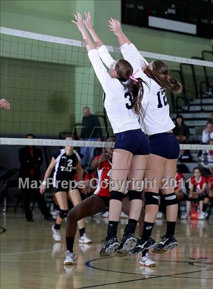 Thumbnail 1 in Taft vs. Palisades (CIF LACS D2 Final) photogallery.