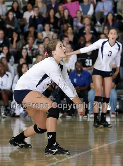 Thumbnail 1 in Taft vs. Palisades (CIF LACS D2 Final) photogallery.
