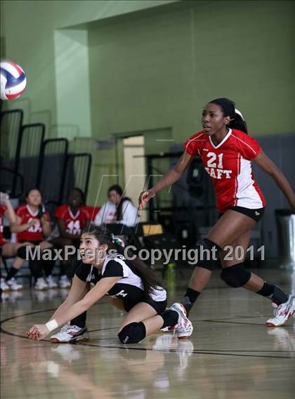 Thumbnail 2 in Taft vs. Palisades (CIF LACS D2 Final) photogallery.