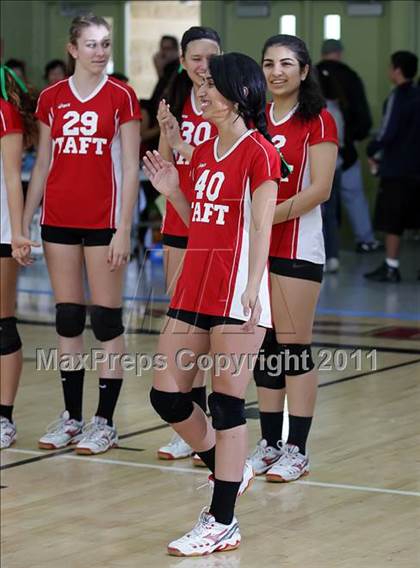 Thumbnail 2 in Taft vs. Palisades (CIF LACS D2 Final) photogallery.