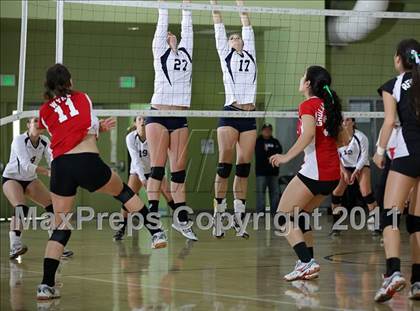 Thumbnail 1 in Taft vs. Palisades (CIF LACS D2 Final) photogallery.