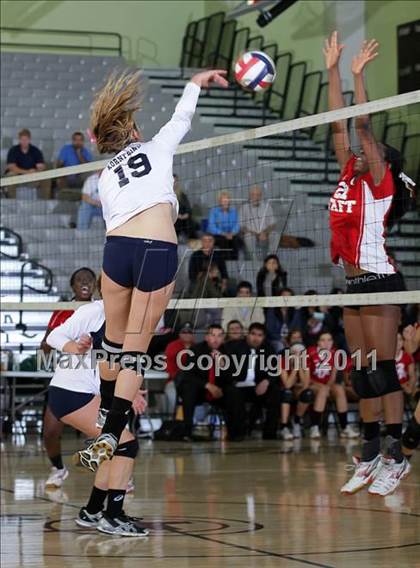 Thumbnail 2 in Taft vs. Palisades (CIF LACS D2 Final) photogallery.