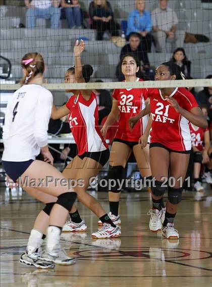 Thumbnail 3 in Taft vs. Palisades (CIF LACS D2 Final) photogallery.