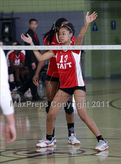Thumbnail 1 in Taft vs. Palisades (CIF LACS D2 Final) photogallery.
