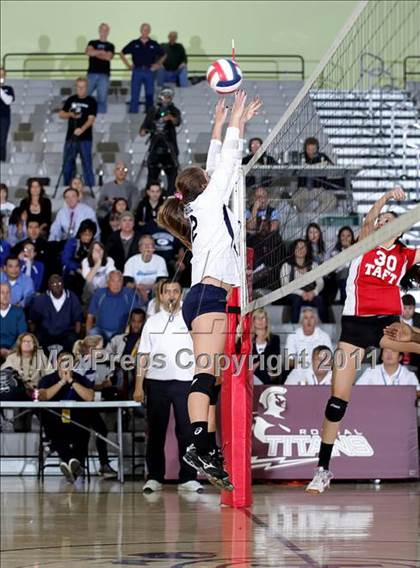 Thumbnail 2 in Taft vs. Palisades (CIF LACS D2 Final) photogallery.
