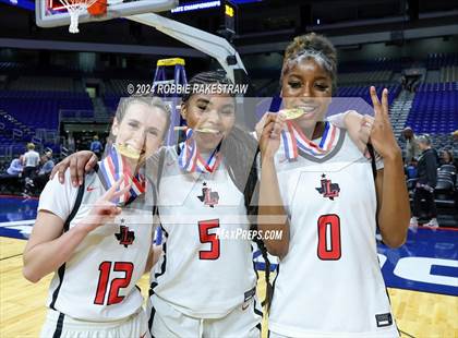 Thumbnail 1 in Liberty vs. Mansfield Timberview (UIL 5A Basketball Final Medal Ceremony) photogallery.
