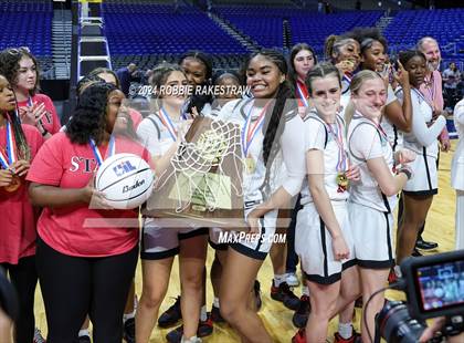 Thumbnail 1 in Liberty vs. Mansfield Timberview (UIL 5A Basketball Final Medal Ceremony) photogallery.