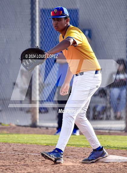 Thumbnail 1 in San Dimas @ Charter Oak photogallery.